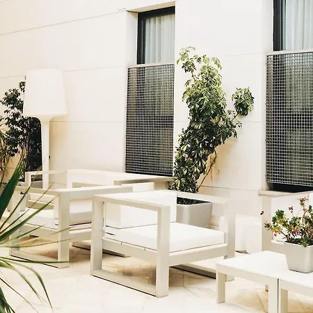 Hotel Petit Palace Marques Santa Ana 4*