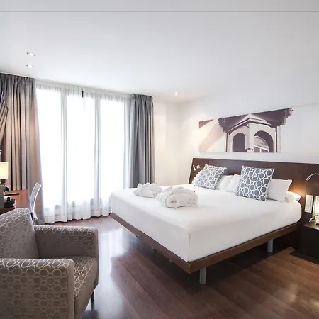 Hotel Petit Palace Marques Santa Ana 4*